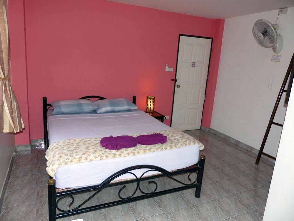 Kavil Guesthouse 2 치앙마이 외부 사진
