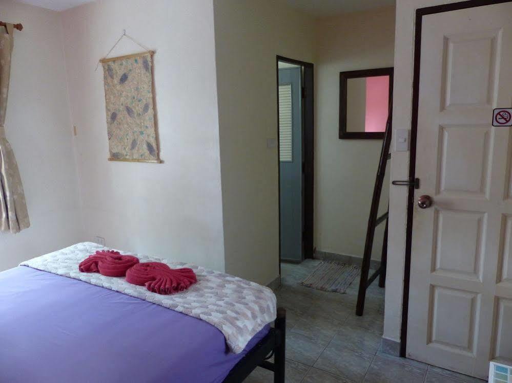 Kavil Guesthouse 2 치앙마이 외부 사진